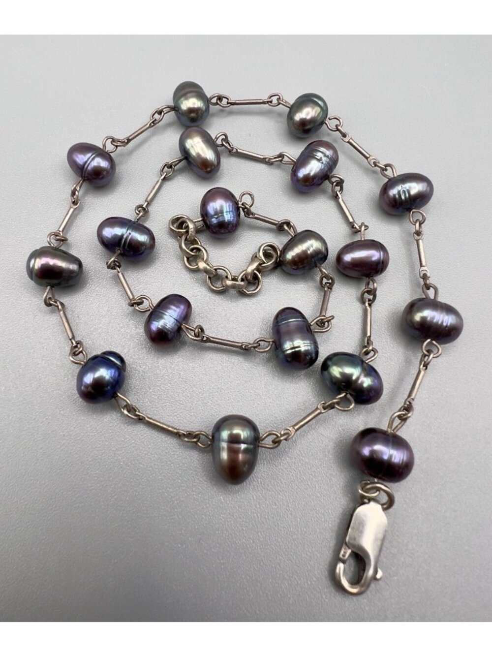 Sterling Silver Freshwater Peacock Tahitian Pearl Station Necklace
